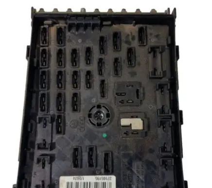 Volkswagen PASSAT B6 Fuse box set 3C0937125 63592777