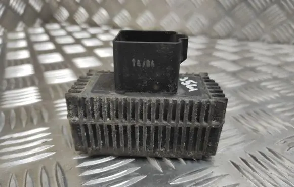 Opel Astra H Glow plug pre-heat relay 55354141 51299018A