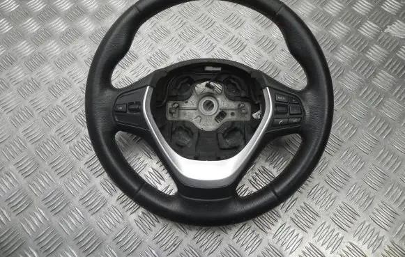 BMW 2 F22 F23 Steering wheel 6863201