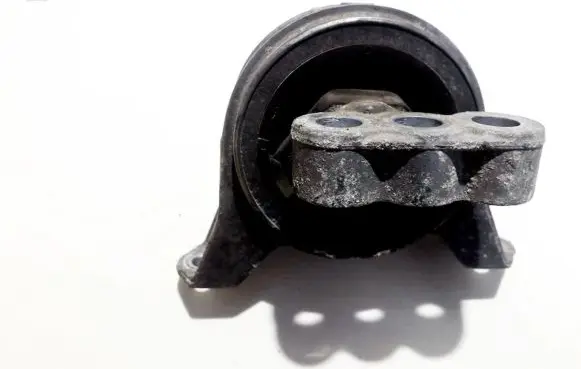 Opel Zafira A Engine mount bracket 24427298