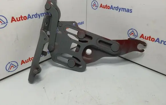 Engine bonnet/hood hinges