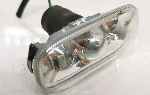 Audi A6 S6 C6 4F Front fender indicator light 8e0949127