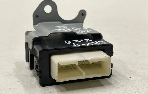 Toyota RAV 4 (XA30) Window wiper relay 8594042020 4230001000