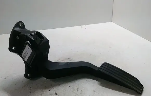 Land Rover Evoque I Accelerator throttle pedal FK729F836BB