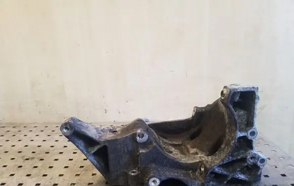 Generator/alternator bracket