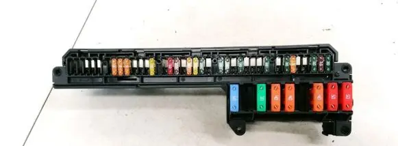 BMW 5 E60 E61 Fuse box set 6114695733002 61.14-6957330-02