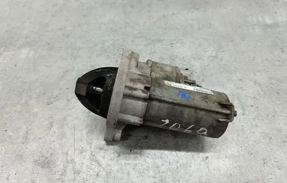 Ford Fiesta Starter motor 8V2111000AD