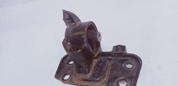 Toyota Auris 150 Engine mount bracket