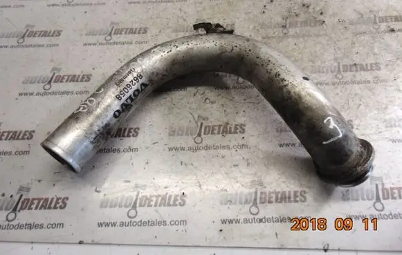 Volvo XC90 Intercooler hose/pipe 8626058
