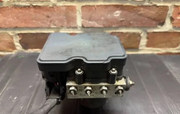 Mercedes-Benz Sprinter W906 ABS Pump A0084318712 ZGS001 269517