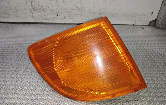Mercedes-Benz Vito Viano W638 Front indicator light 6R01489