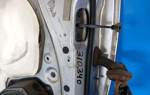 Nissan Pathfinder R51 Front door 80430EA000