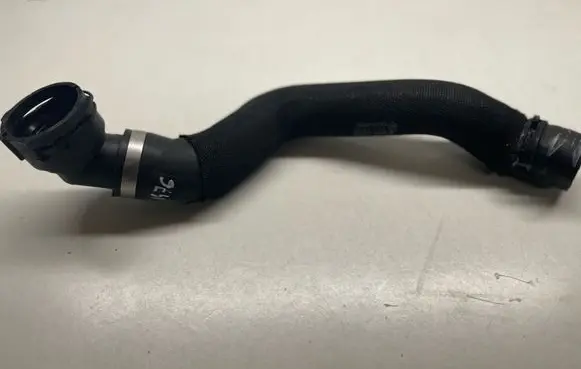 Audi Q7 4M Engine coolant pipe/hose 4M0122055DQ