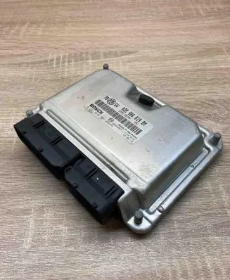 Volkswagen PASSAT B5.5 Engine control unit/module ECU 038906019BM 0281010307 78GV