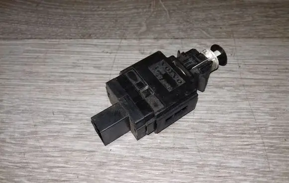 Volvo S60 Brake pedal sensor switch 8622064