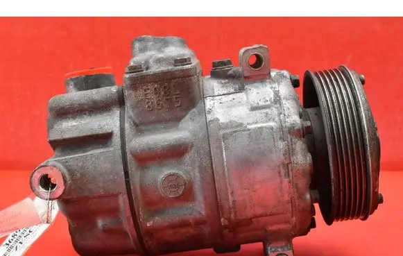 Volkswagen Touran I Air conditioning (A/C) compressor (pump) 1K0820803Q