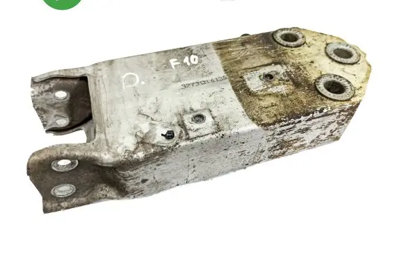 BMW 5 F10 F11 Radiator mount bracket 3273CH4135 7158874 7158894