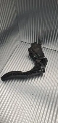 Audi A6 S6 C6 4F Accelerator throttle pedal 4F1725523B