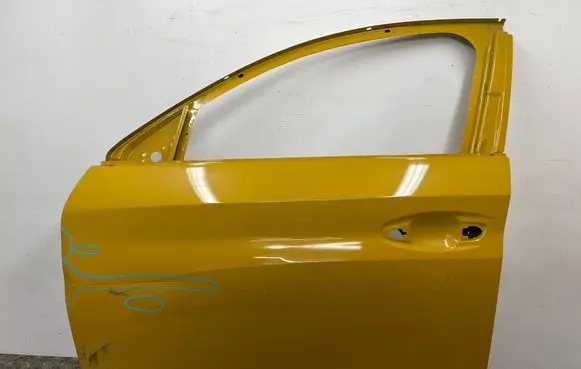 Peugeot 208 II Front door 