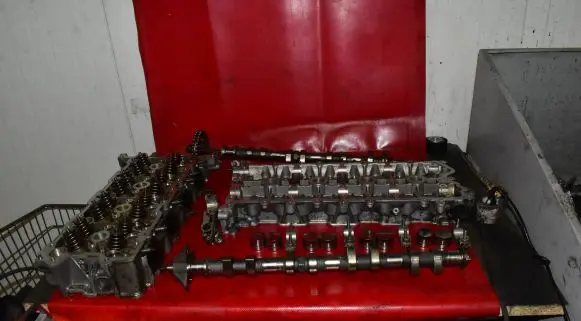 Porsche Cayenne (9PA) Engine head 948104103