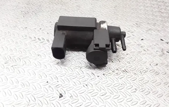 Audi A6 S6 C6 4F Turbo solenoid valve 059906628A