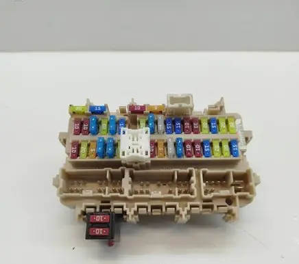 Renault Kadjar Fuse module 8901R