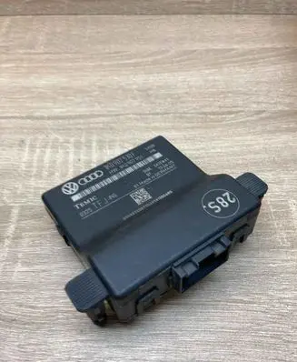 Volkswagen Golf IV Gateway control module 1K0907530F 1K0907951 0325
