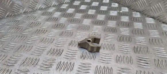 BMW 3 F30 F35 F31 Fuel Injector clamp holder 