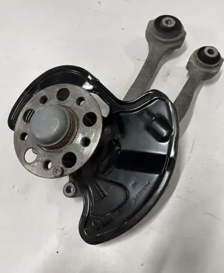 Mercedes-Benz E C207 W207 Front wheel hub spindle knuckle A2044202644