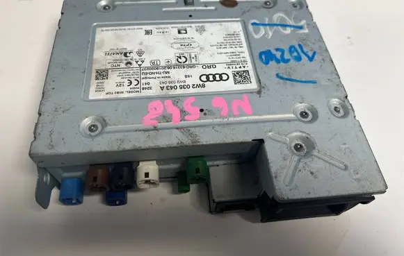 Audi A4 S4 B9 8W Radio/CD/DVD/GPS head unit 8W2035043A