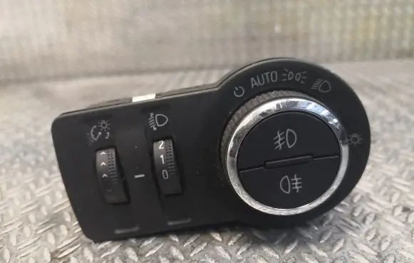 Opel Insignia A Light switch 13268694