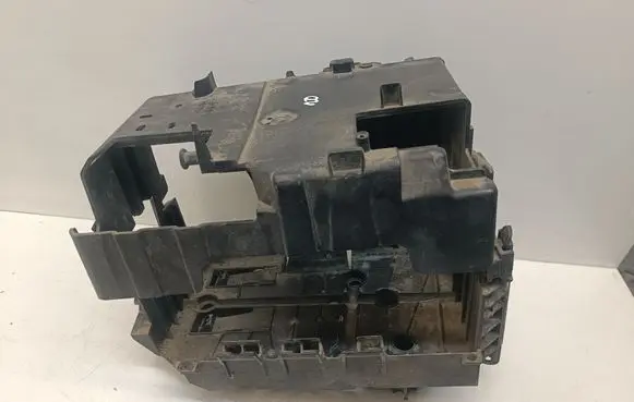 Peugeot 508 Battery box tray 