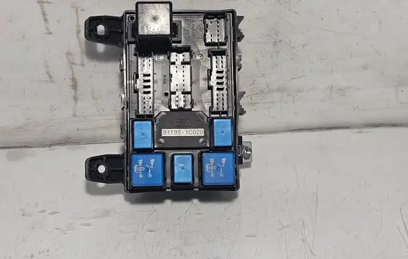 Hyundai Getz Fuse module 911981C020