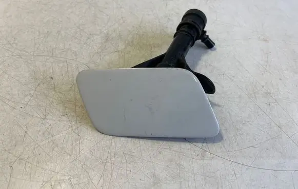 Audi TT TTS RS Mk3 8S Headlight washer spray nozzle 8S0955102