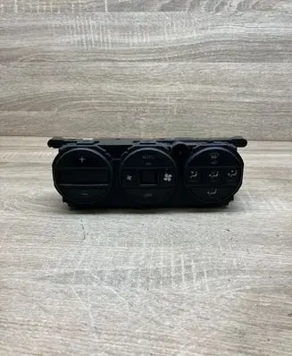 Opel Vectra B Climate control unit 24410109