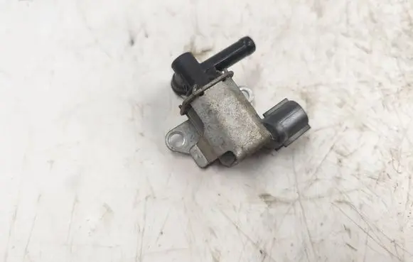 Mitsubishi Eclipse Electromagnetic valve K5T46691 7413