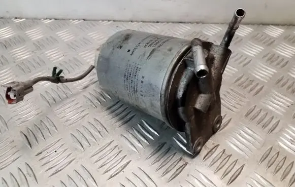 Mazda 6 Fuel filter housing 