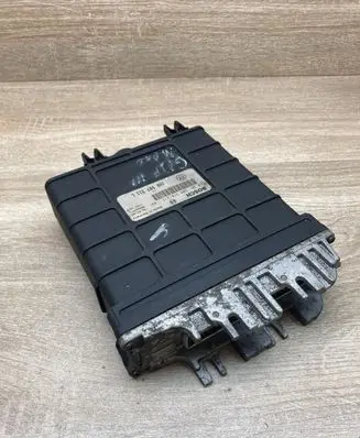 Volkswagen Golf III Engine control unit/module ECU 1H0907311L 0261203318