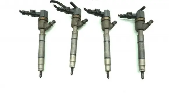 Hyundai i30 Fuel injector 338002A400
