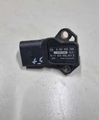 Volkswagen PASSAT B5.5 Air pressure sensor 0281002399 038906051B
