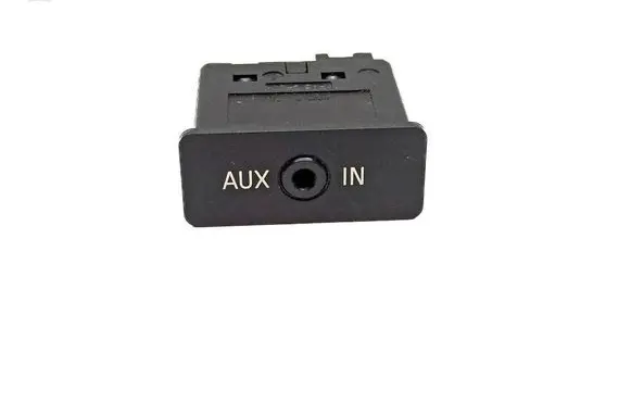 BMW X5 E70 AUX in-socket connector 9127370 6131912737001 61319127370