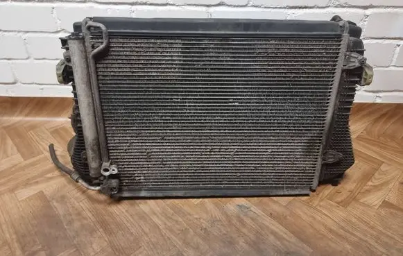 Volkswagen Tiguan Radiator set 1K0121207BC 3C0121253AR 1K0121205AD