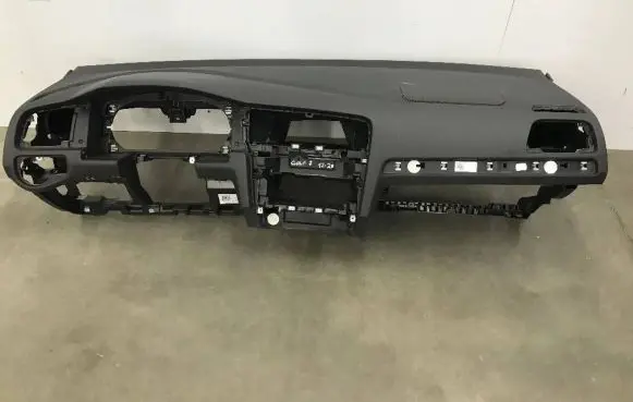 Volkswagen Golf VII Dashboard