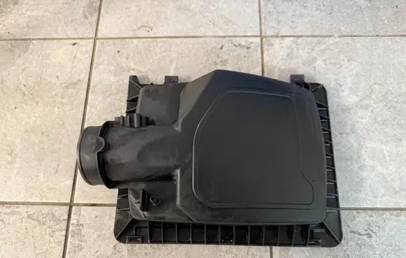 Ford Ranger Air filter box cover JB3G9600AB
