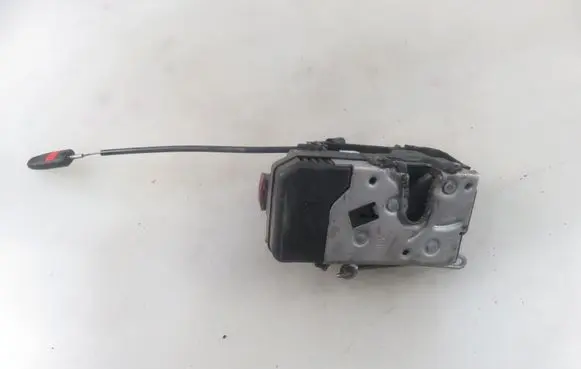 Opel Astra G Front door lock 14260200RB