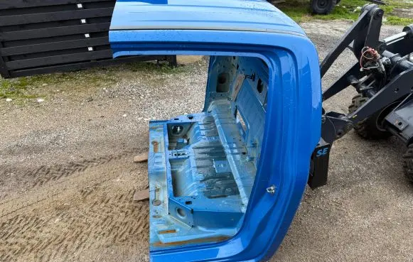 Volkswagen Amarok II Rear sill (body part) 