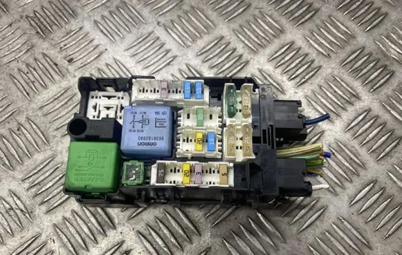 Peugeot 508 Fuse box set 9665492680 87635E 018014781