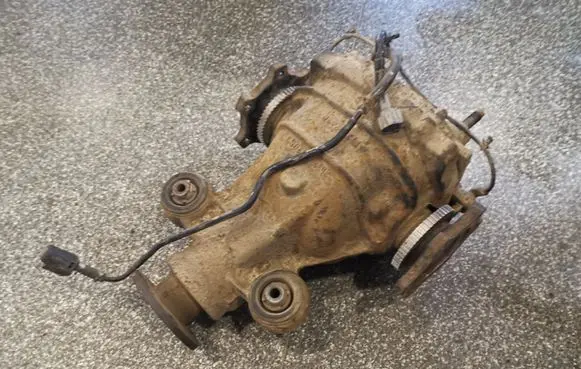Nissan Pathfinder R51 Rear differential