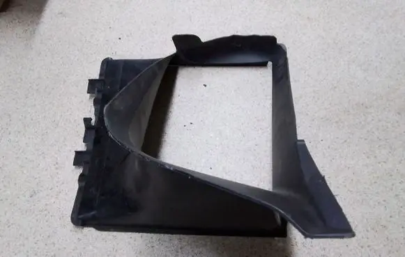 Porsche Macan (95B) Intercooler air channel guide 95B117336K0 95B117336K