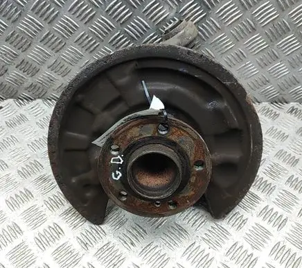 Mercedes-Benz CLA C117 X117 W117 Rear wheel hub A2463503641